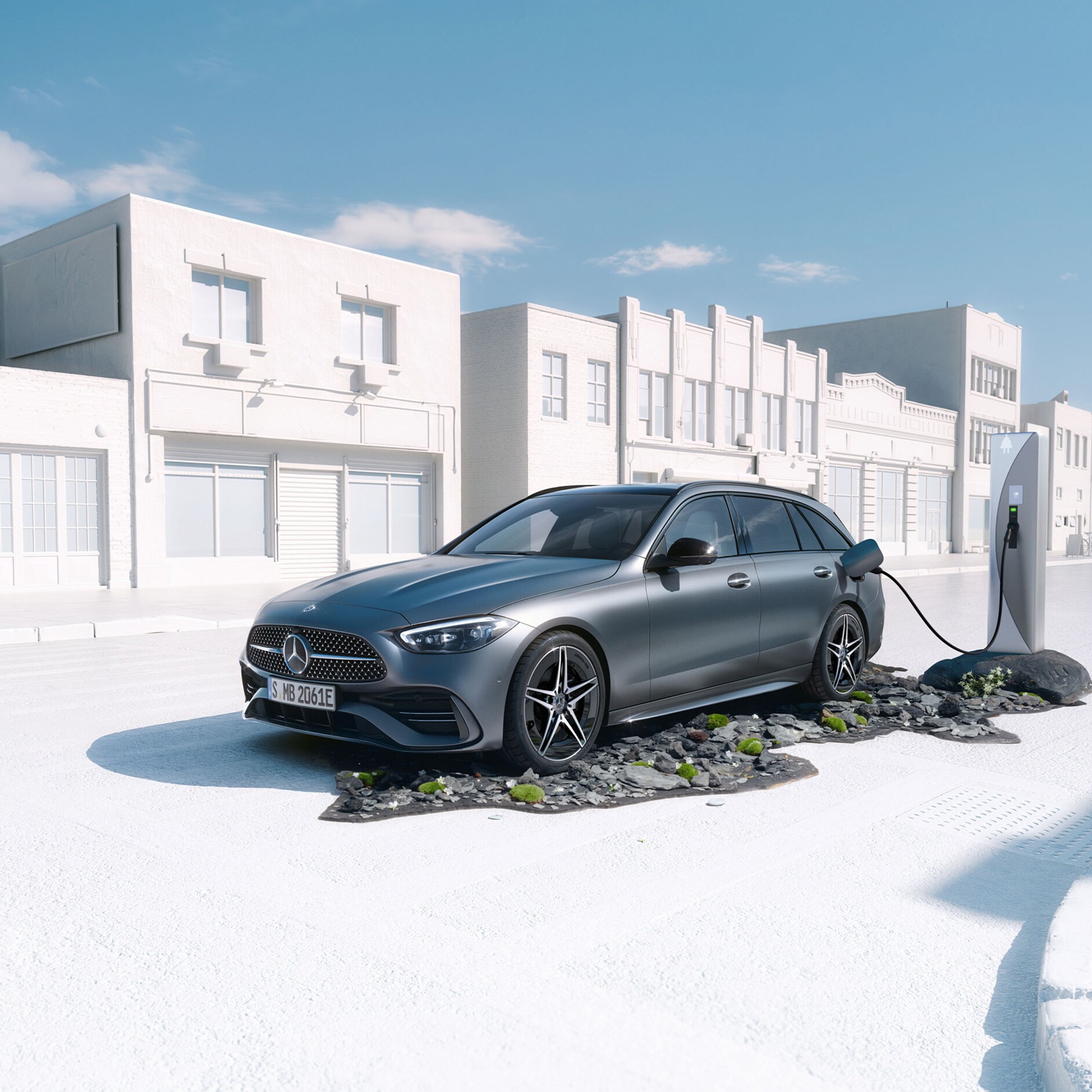 Mercedes-Benz | Land Sea Air | Plug-in hibritler Mercedes-Benz C-Serisi C 300 e Estate’nin yandan ön görünümü